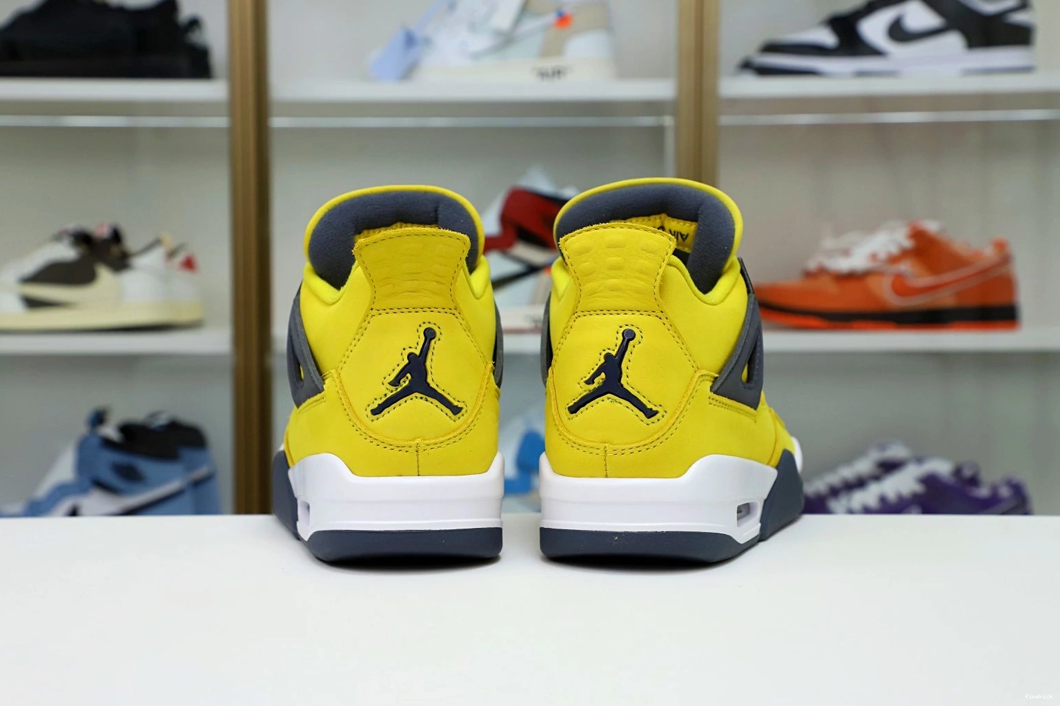 RETRO 2021 JORDAN 4 'LIGHTNING' JORDAN AIR AIR 0731